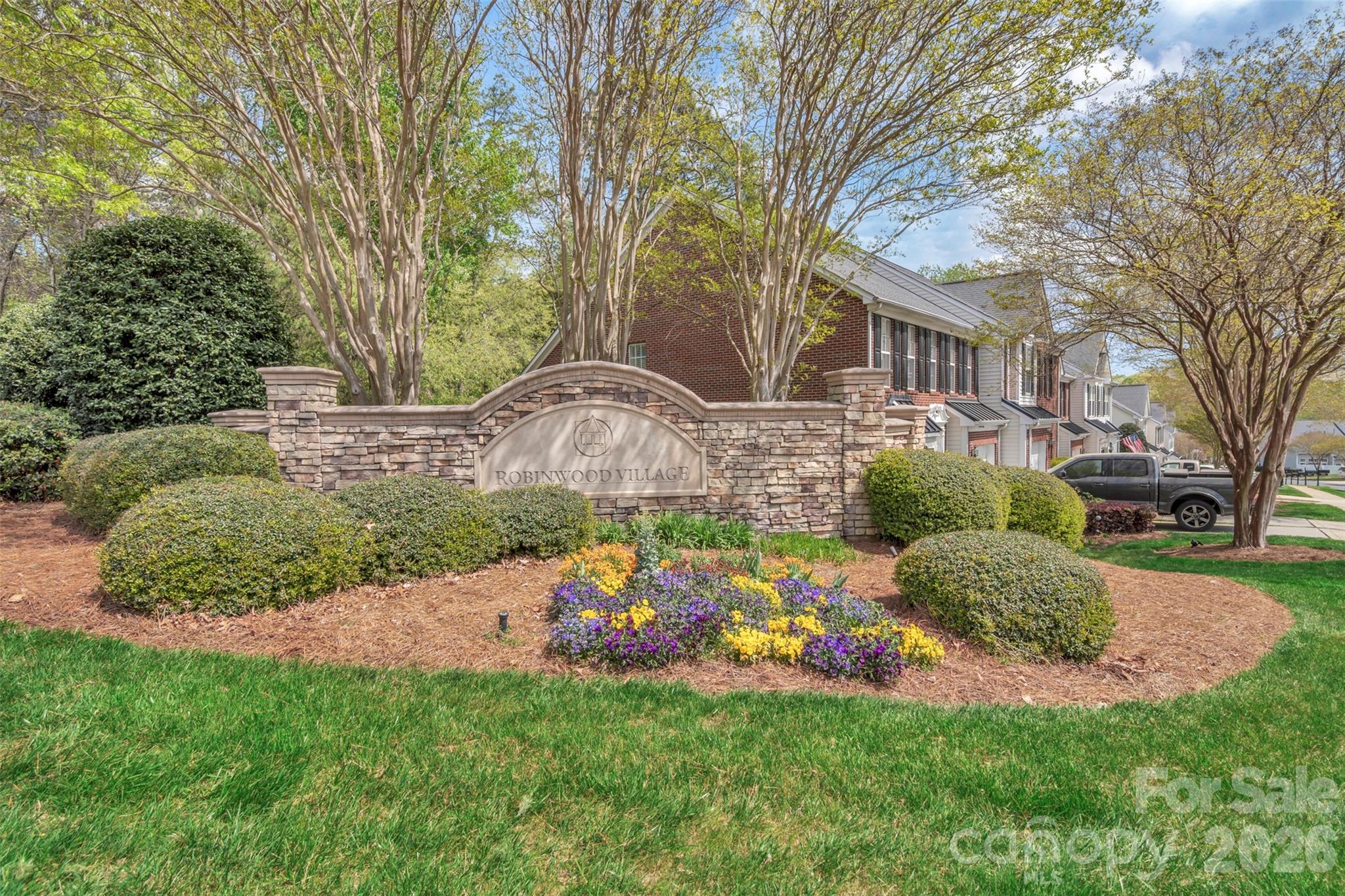 1802 Robinwood Village Drive — Gastonia