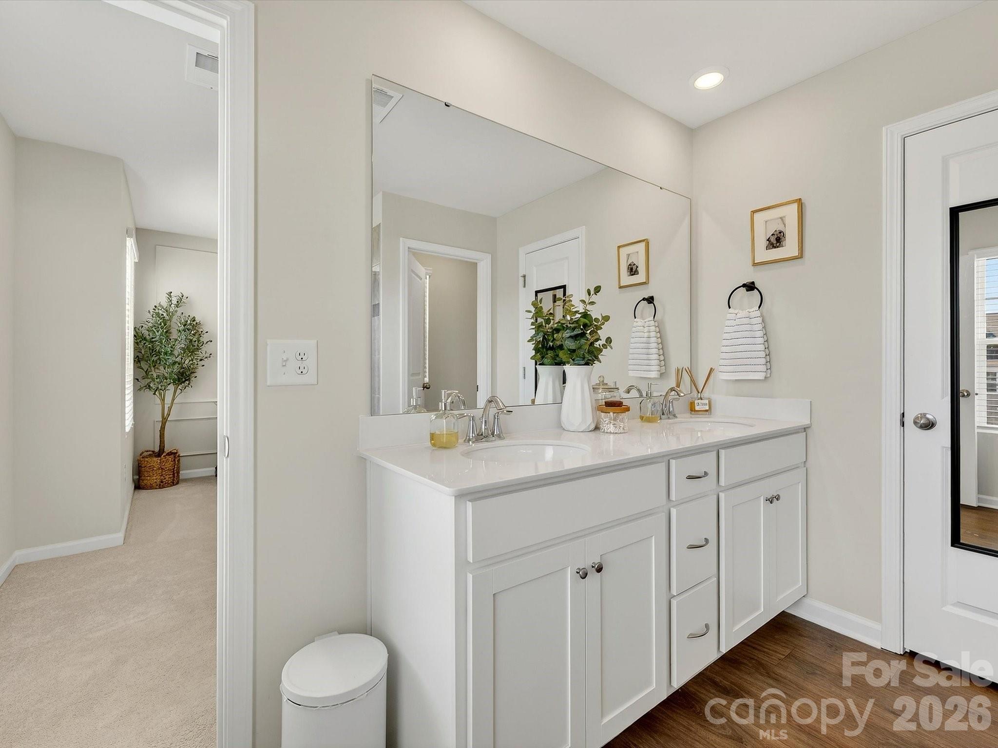 15748 Country House Street — Charlotte