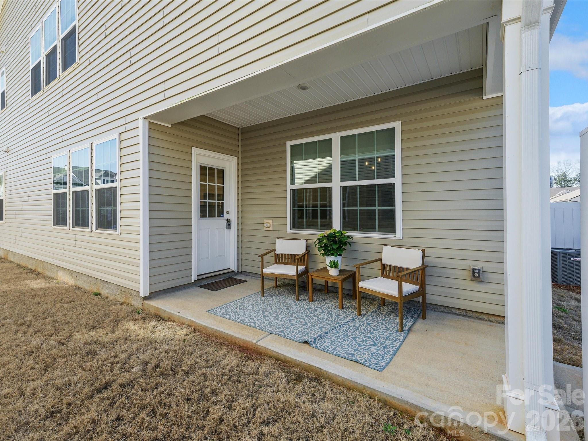 15748 Country House Street — Charlotte
