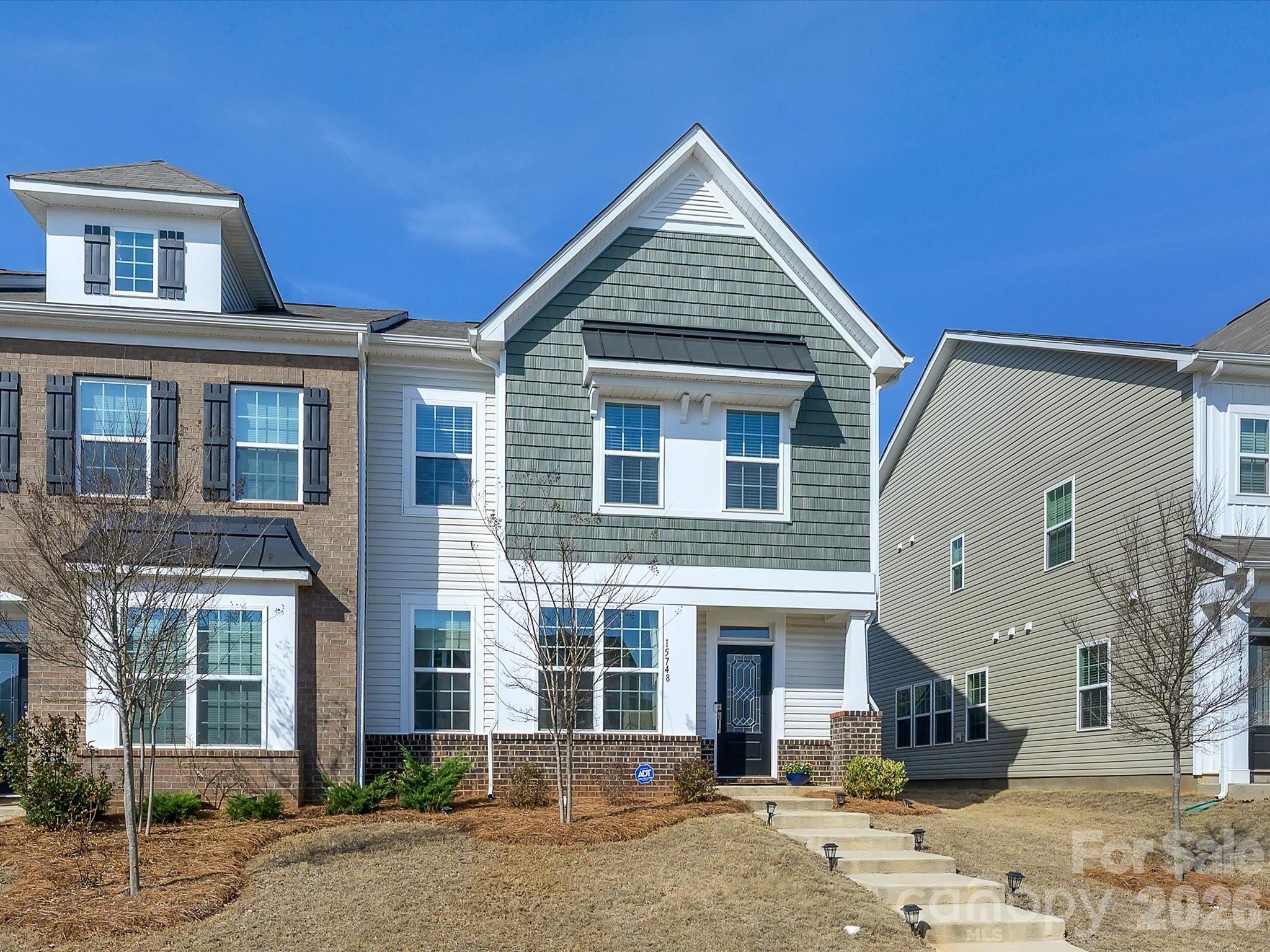 15748 Country House Street — Charlotte