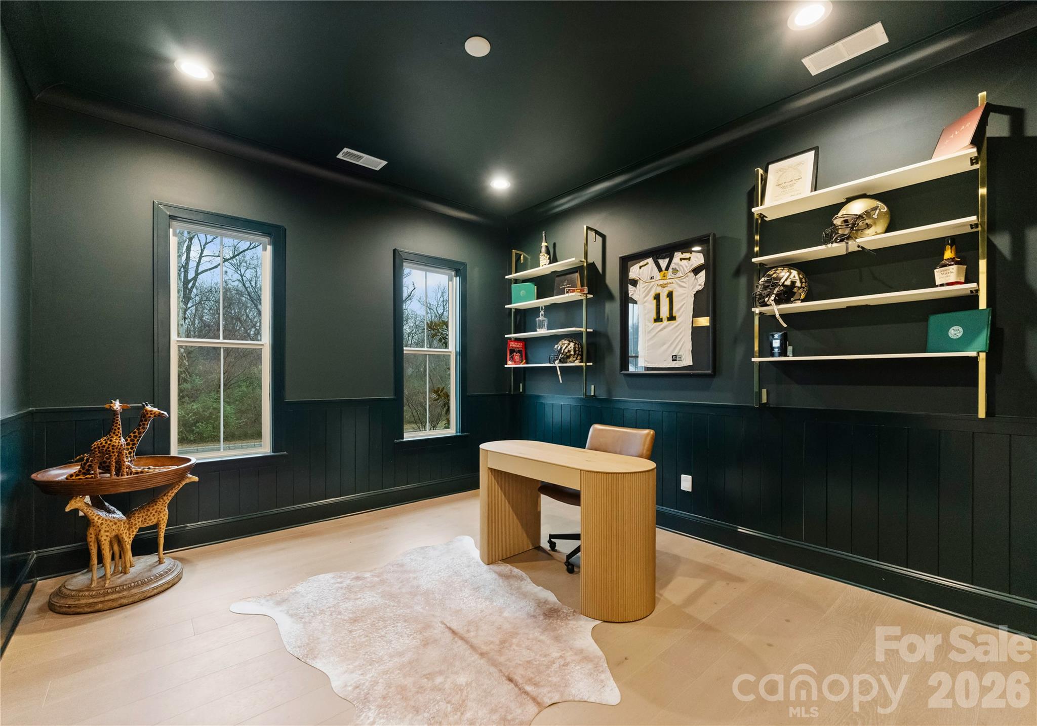 1527 St George Street — Charlotte
