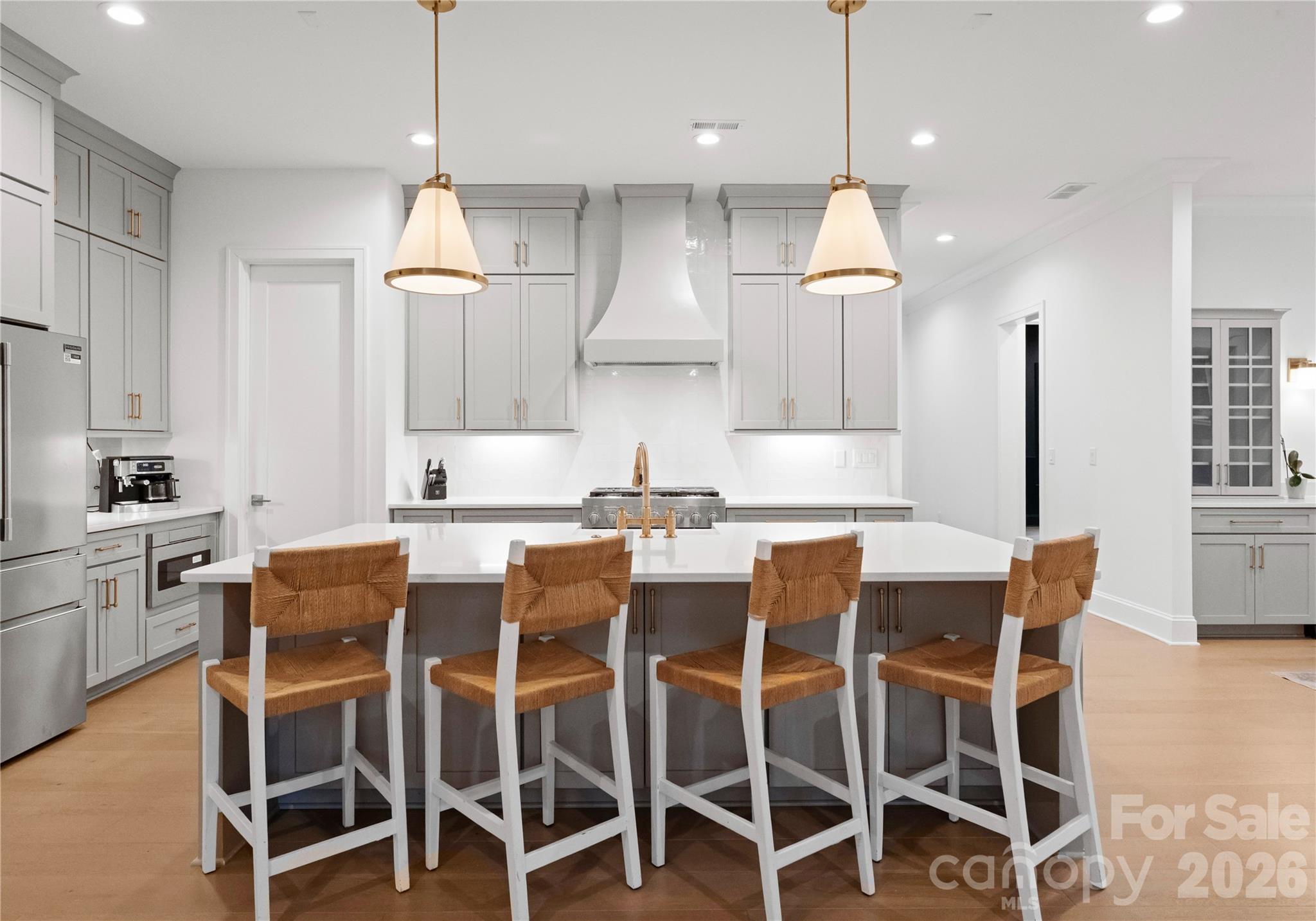 1527 St George Street — Charlotte