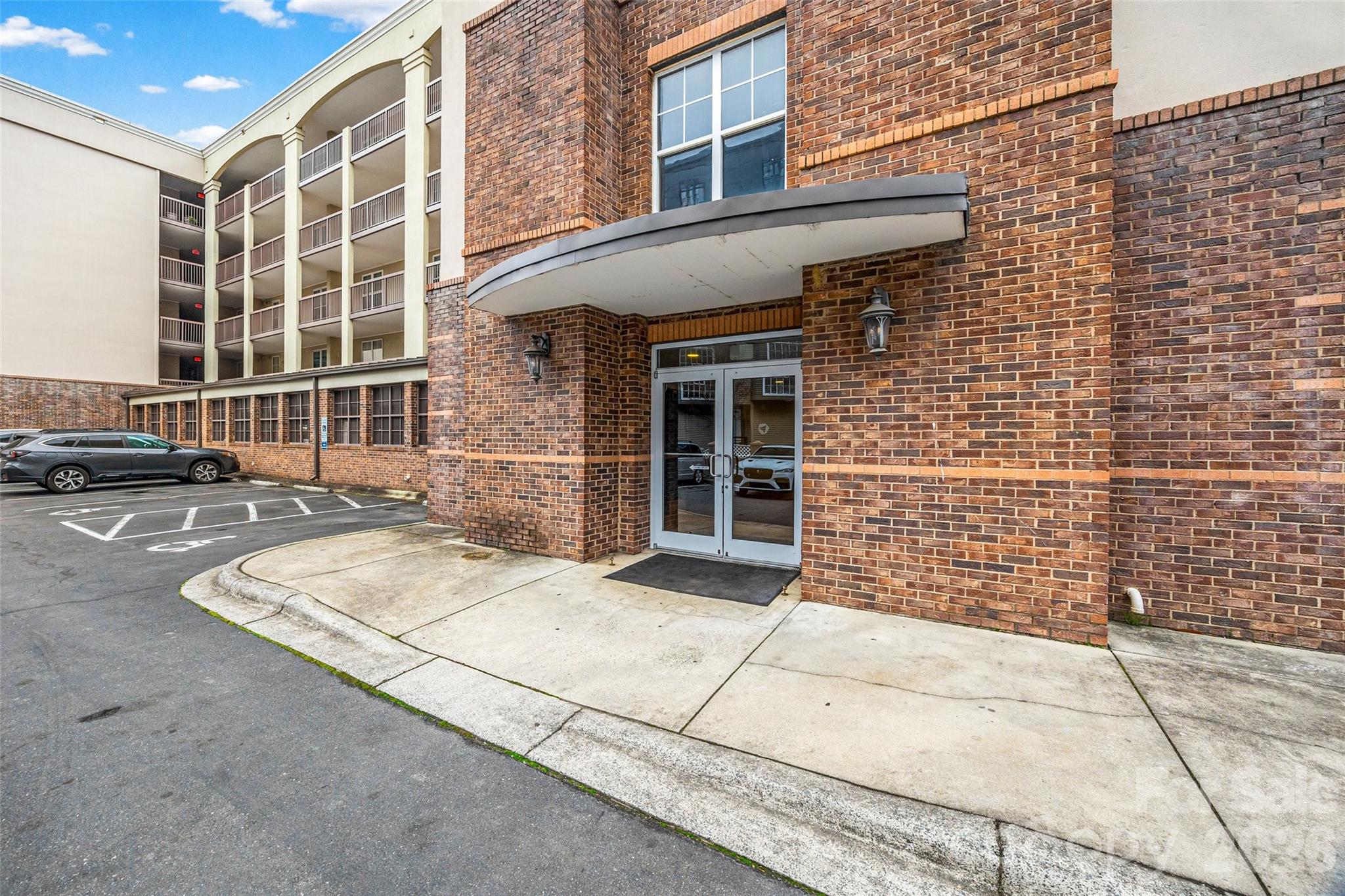405 W 7th Street #508 — Charlotte