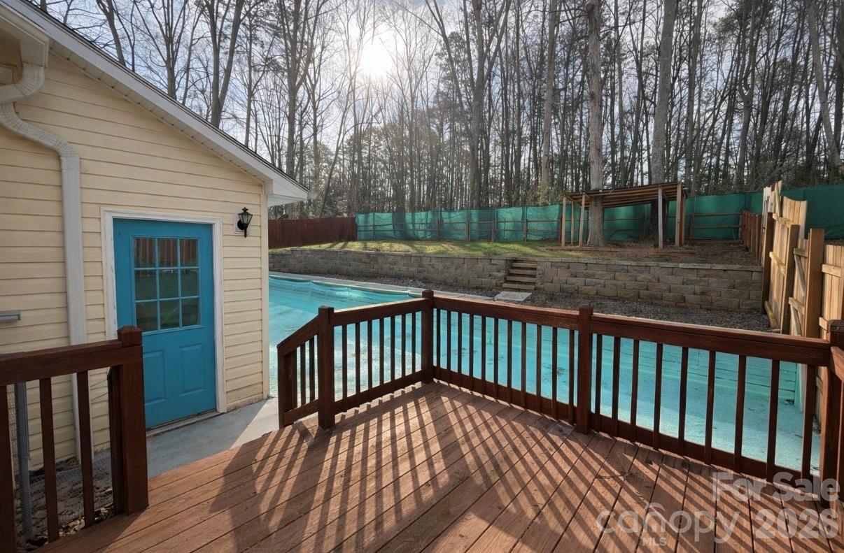 805 Edgewater Drive — Belmont