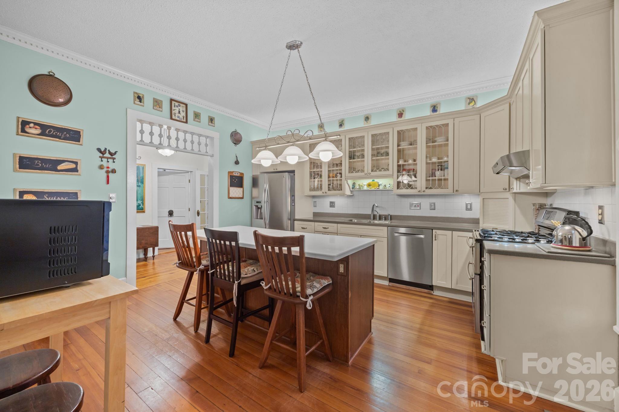 229 N Race Street — Statesville