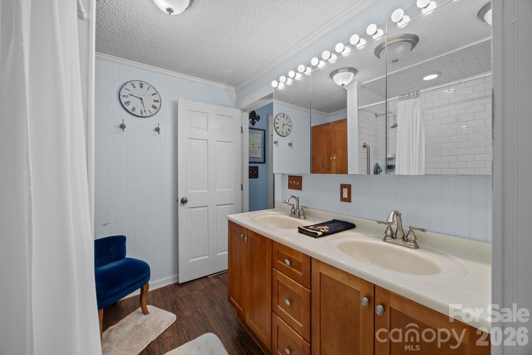 229 N Race Street — Statesville