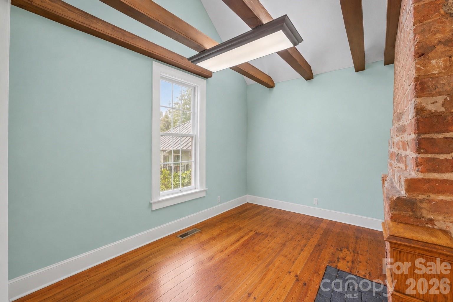 229 N Race Street — Statesville
