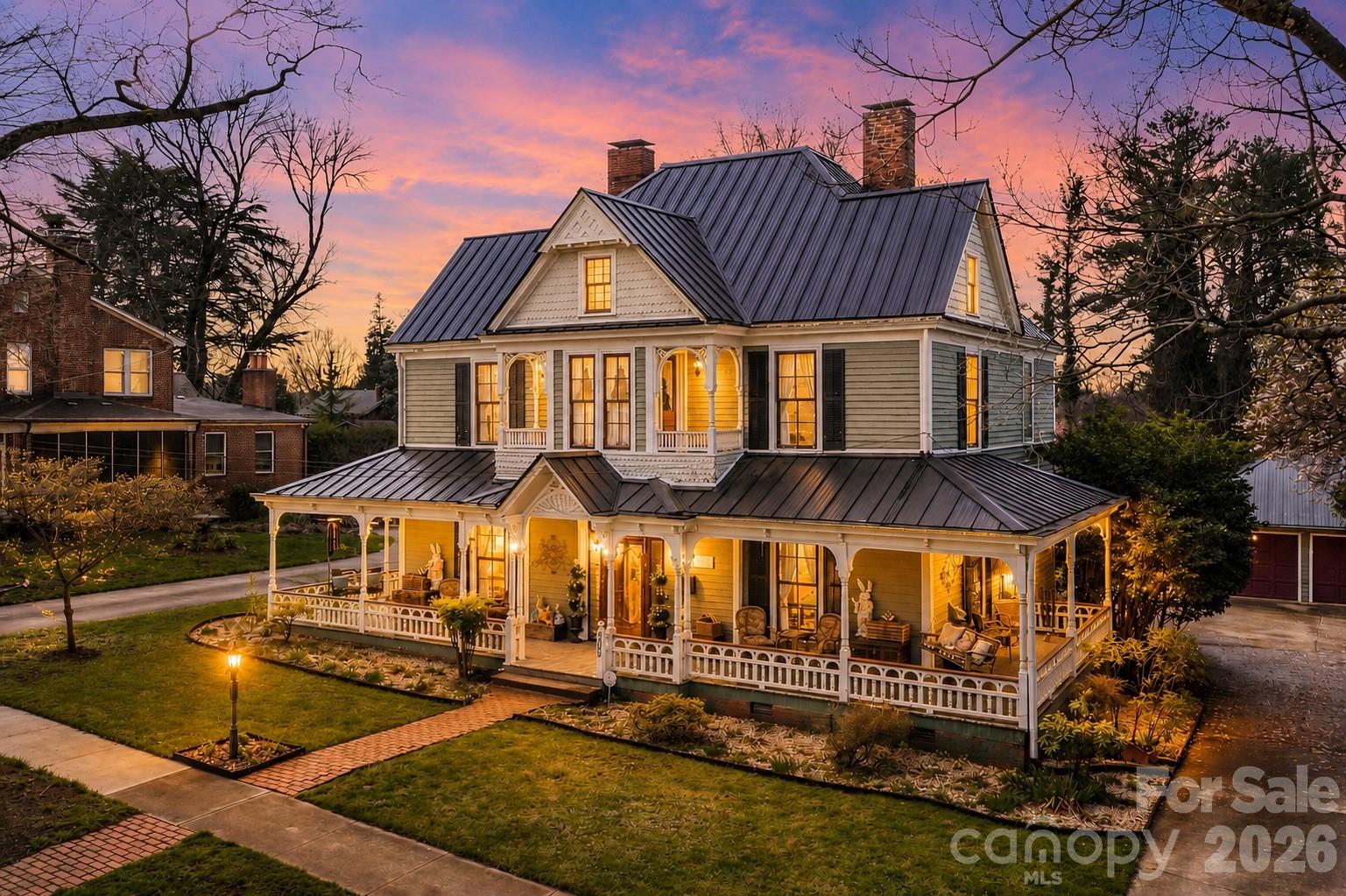 229 N Race Street — Statesville