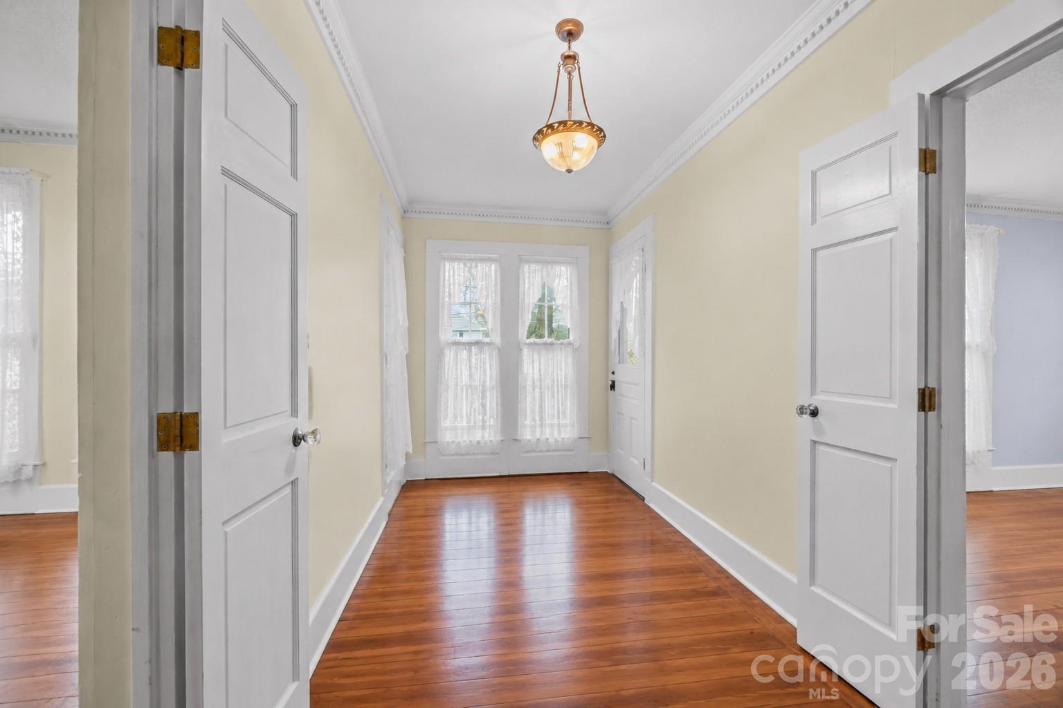 229 N Race Street — Statesville