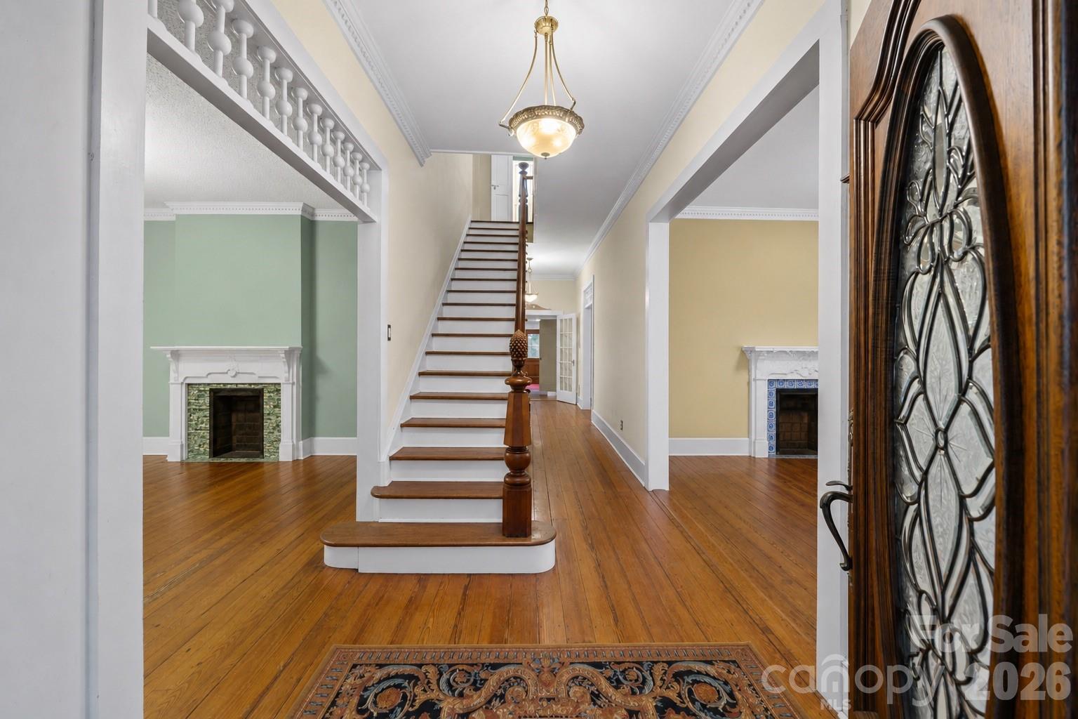 229 N Race Street — Statesville