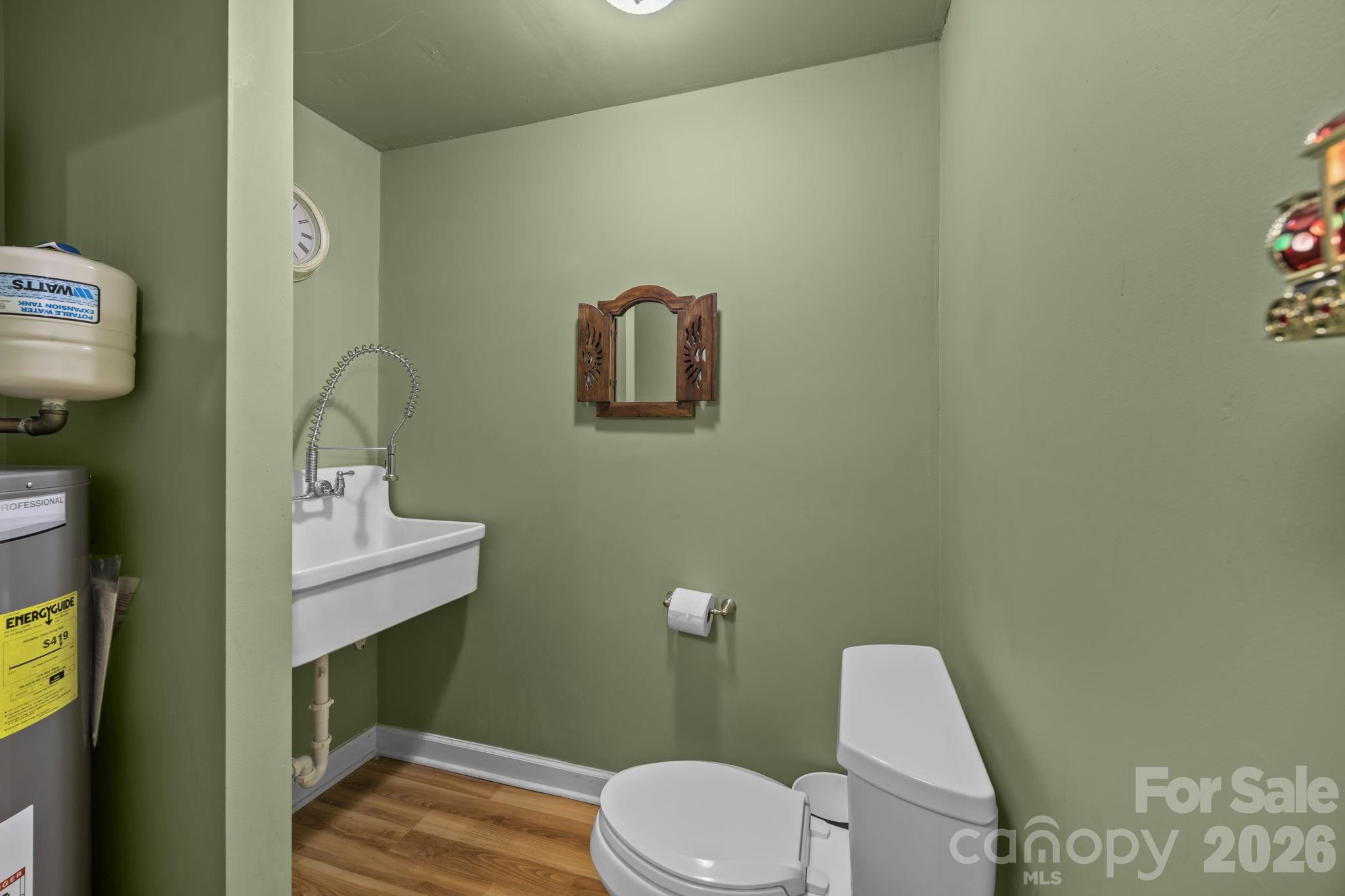 229 N Race Street — Statesville