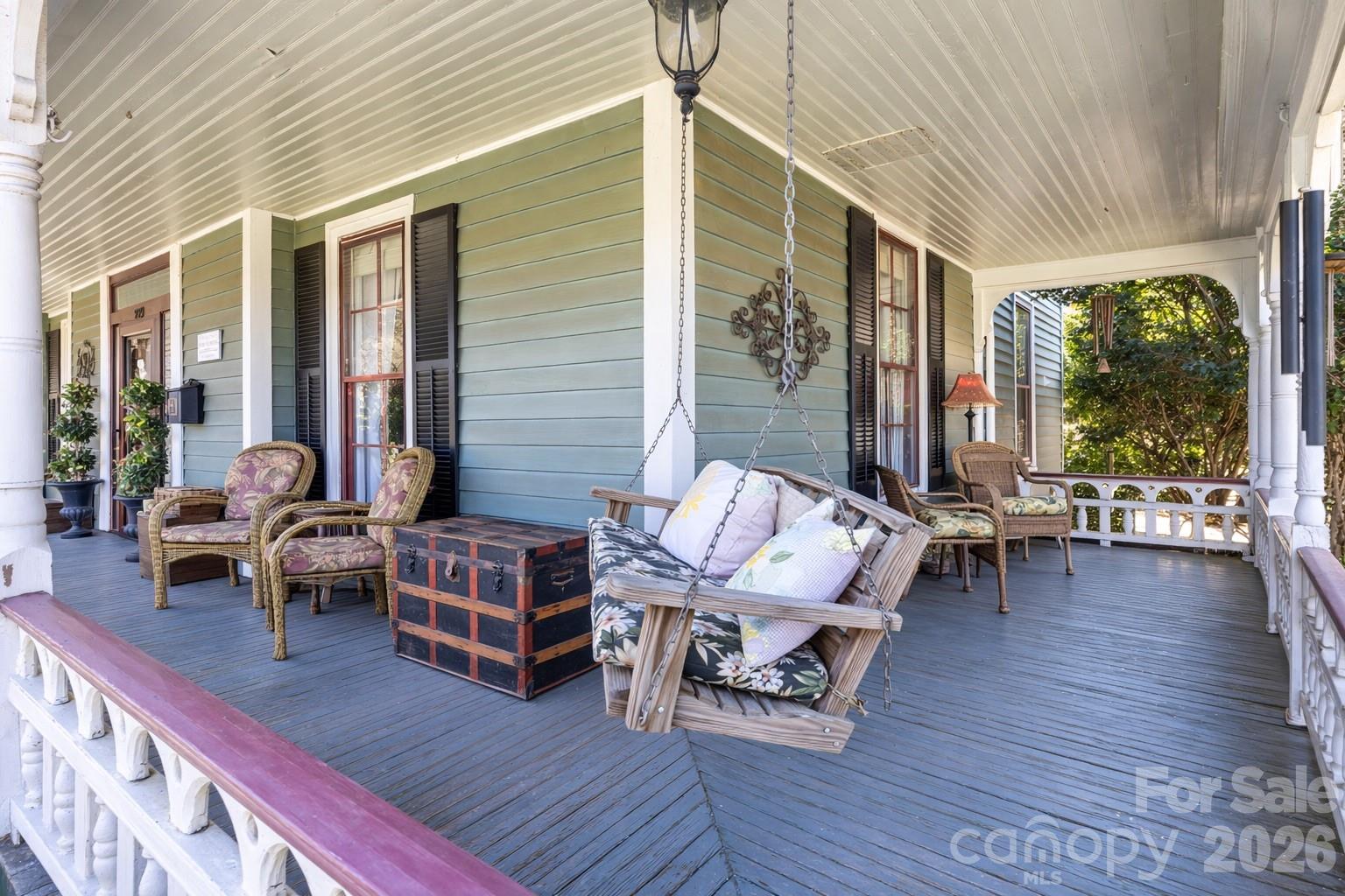 229 N Race Street — Statesville