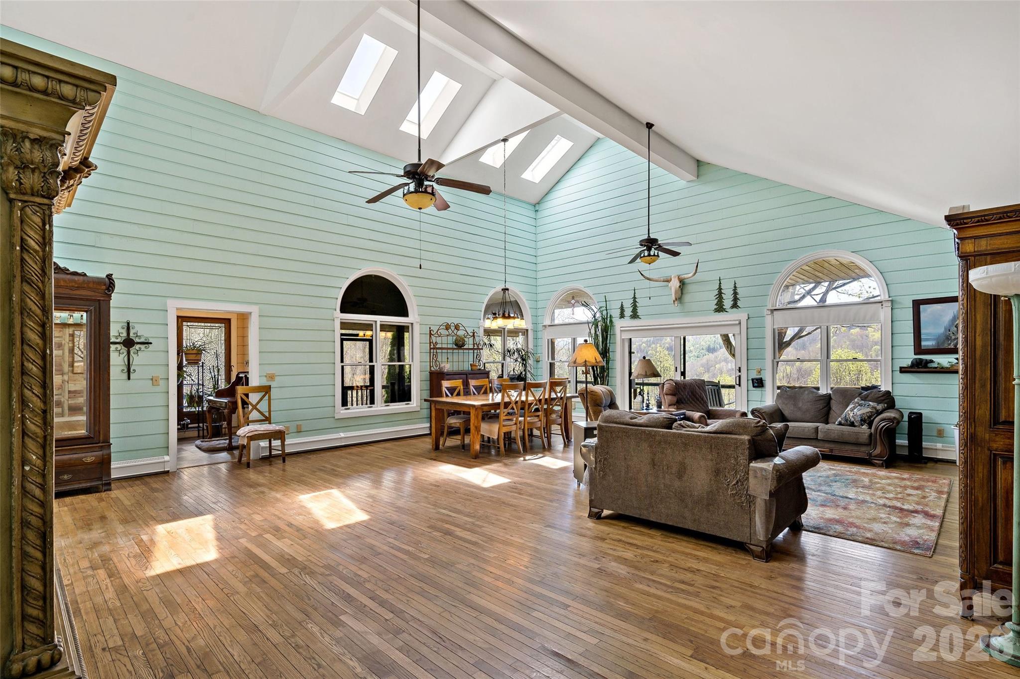 311 Pisgah Mine Road — Burnsville