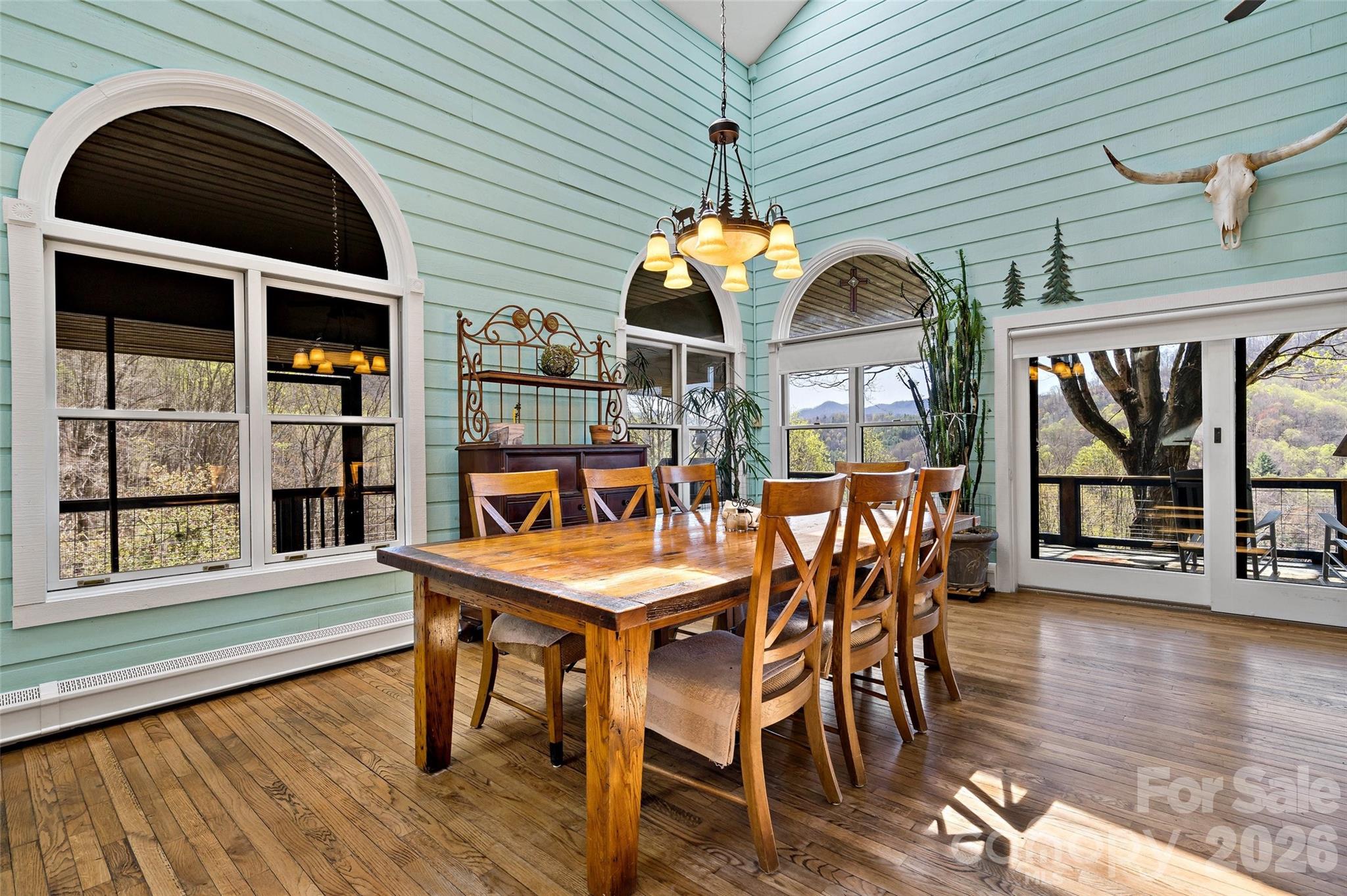 311 Pisgah Mine Road — Burnsville