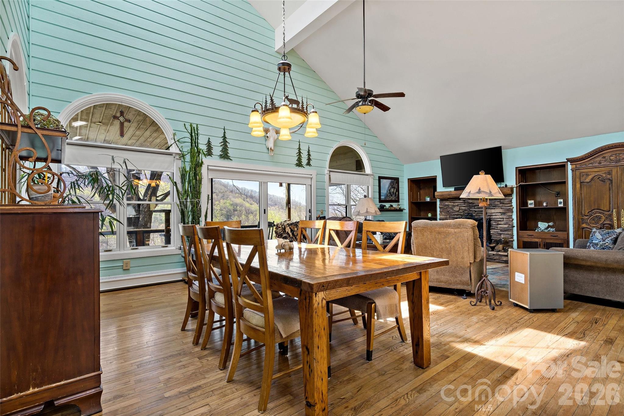 311 Pisgah Mine Road — Burnsville