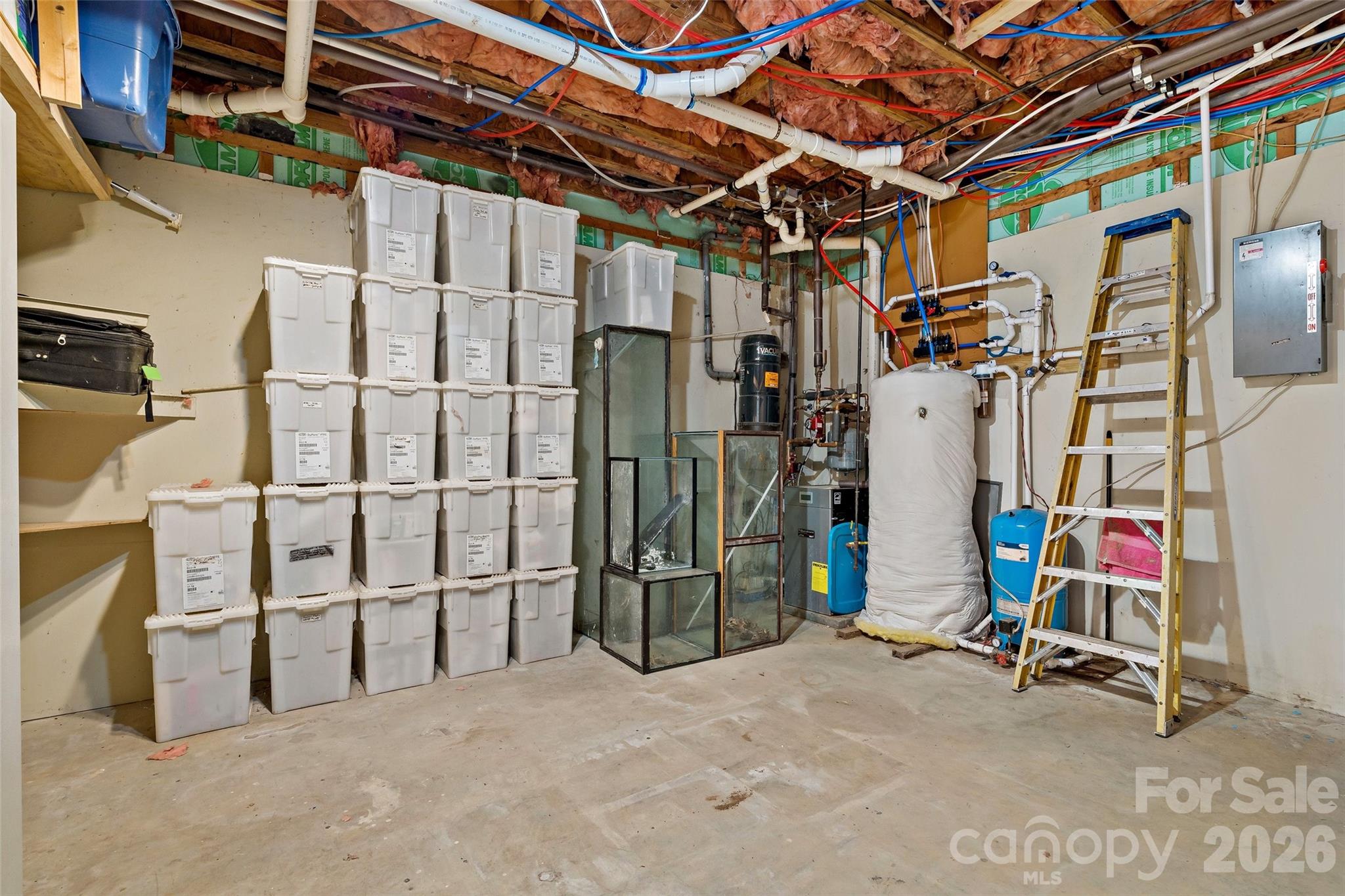 311 Pisgah Mine Road — Burnsville