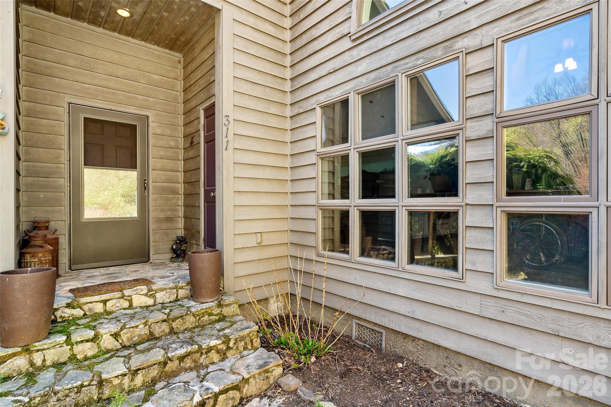 311 Pisgah Mine Road — Burnsville