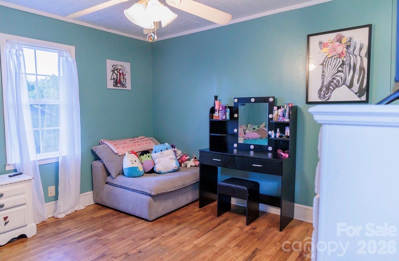 119 Collins Avenue — Forest City