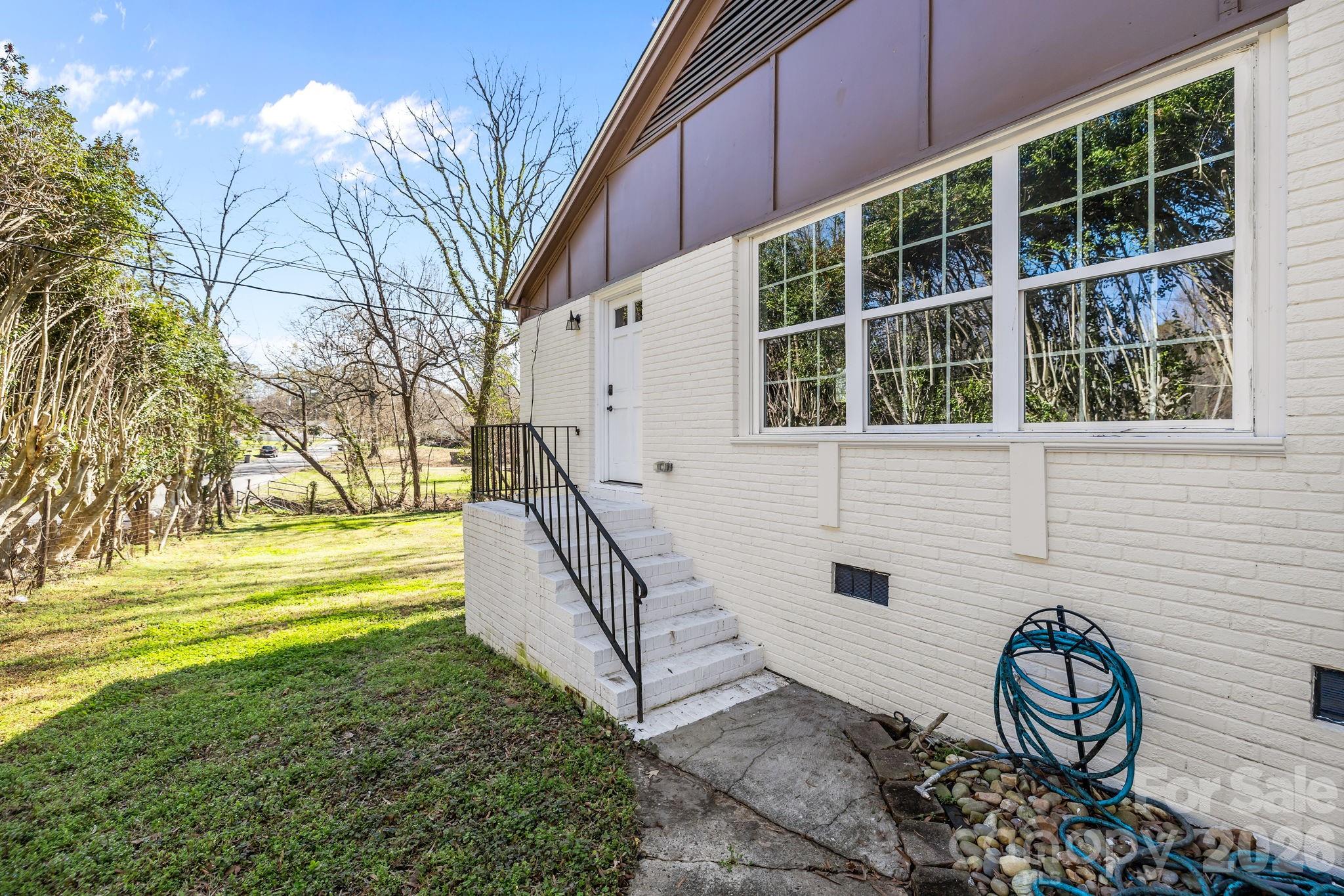 1722 Hartford Drive — Gastonia