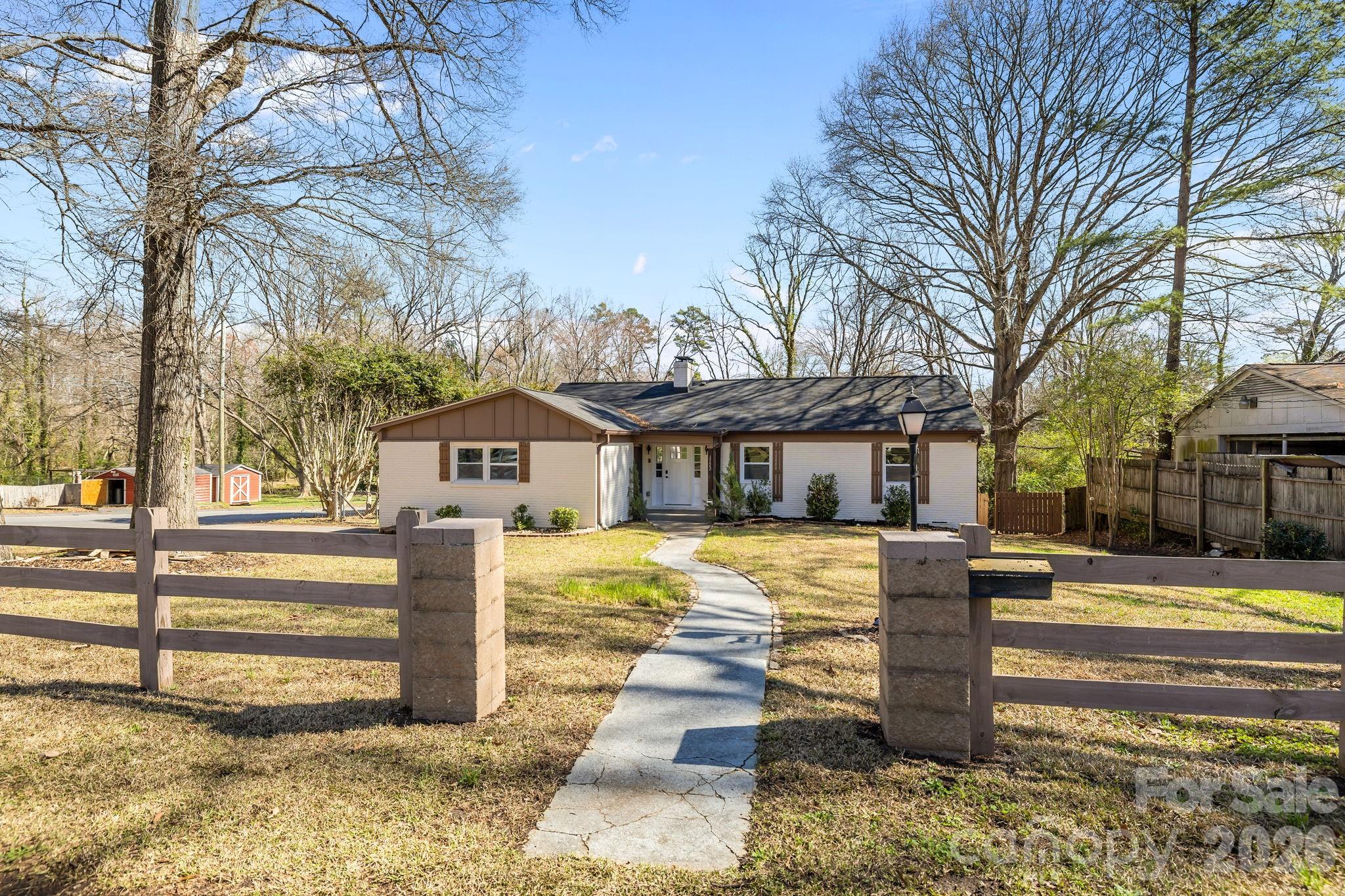 1722 Hartford Drive — Gastonia