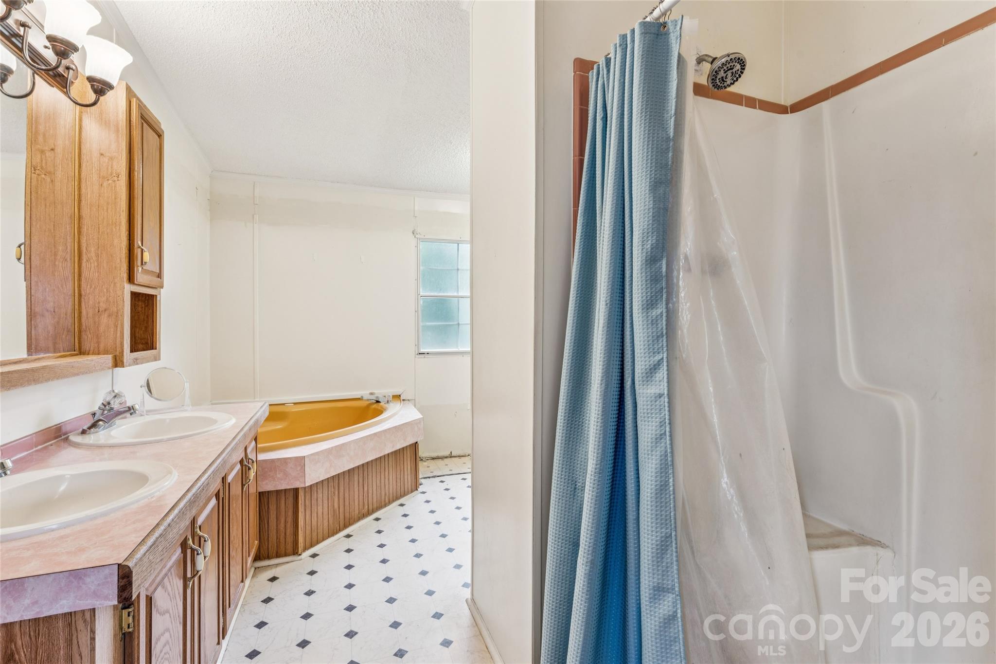 2542 Lower Stone Church Road — Rockwell