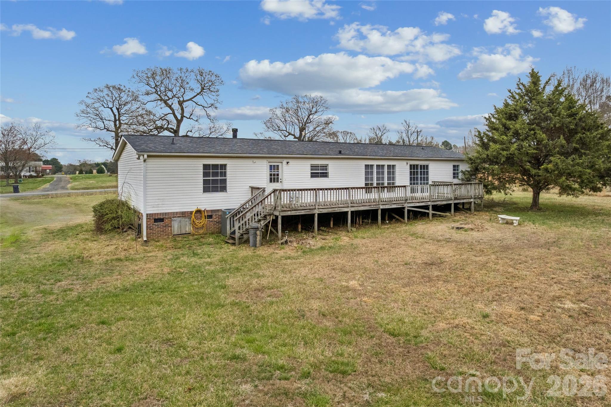 2542 Lower Stone Church Road — Rockwell