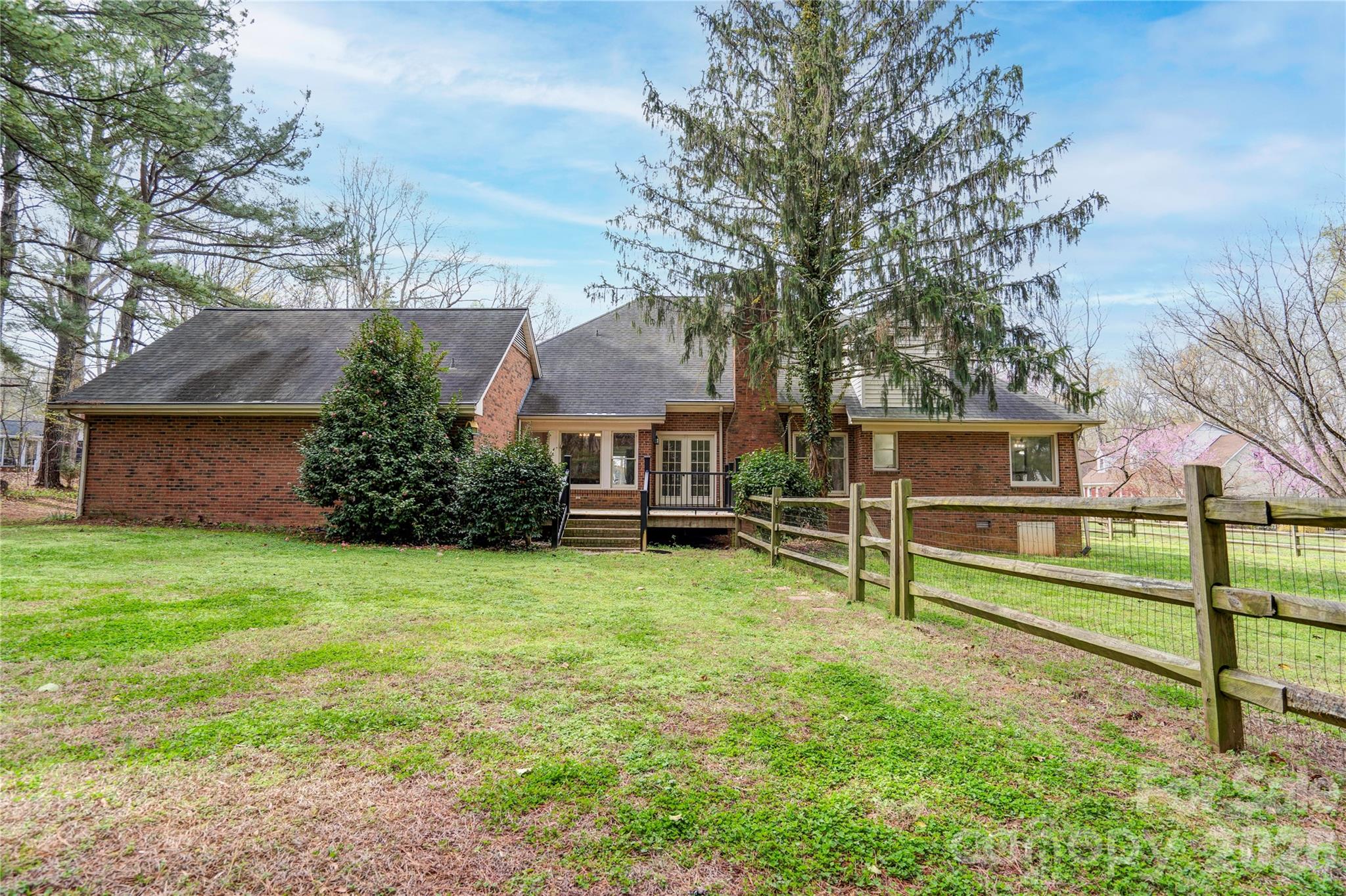 124 Gold Run Court — Kings Mountain