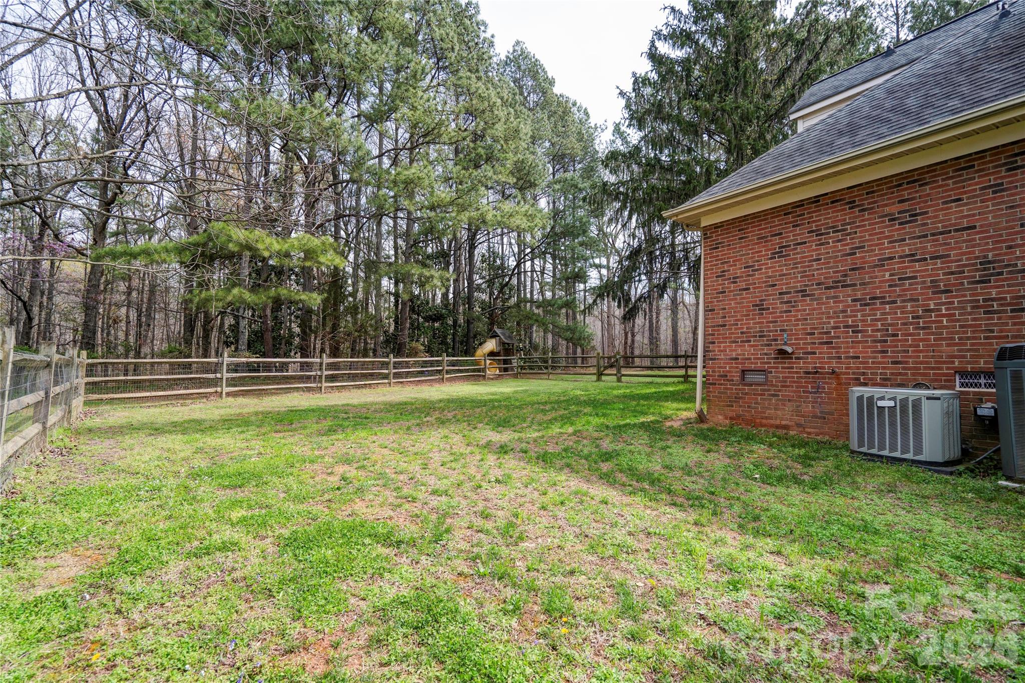 124 Gold Run Court — Kings Mountain
