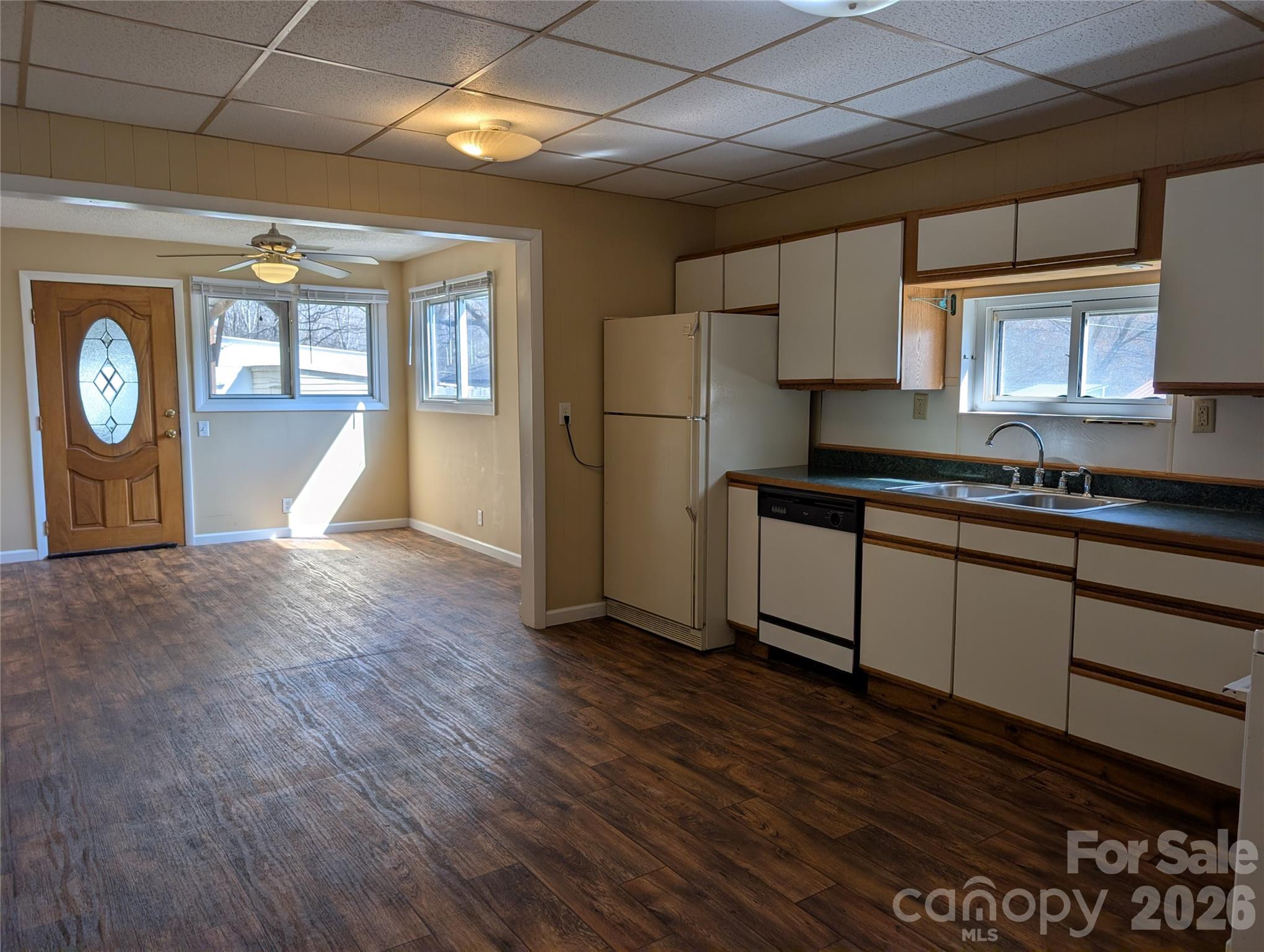 633 S Eastway Drive — Troutman