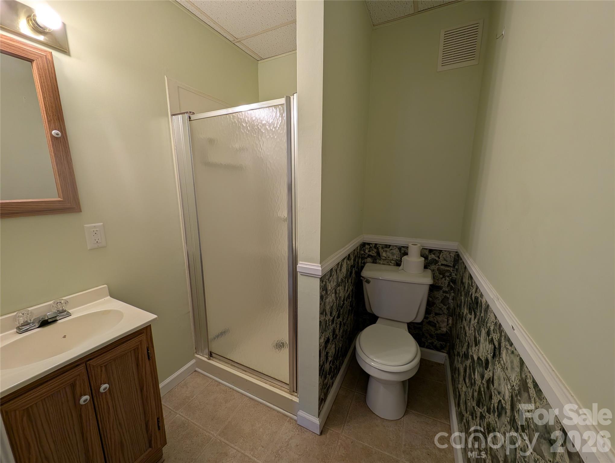 633 S Eastway Drive — Troutman