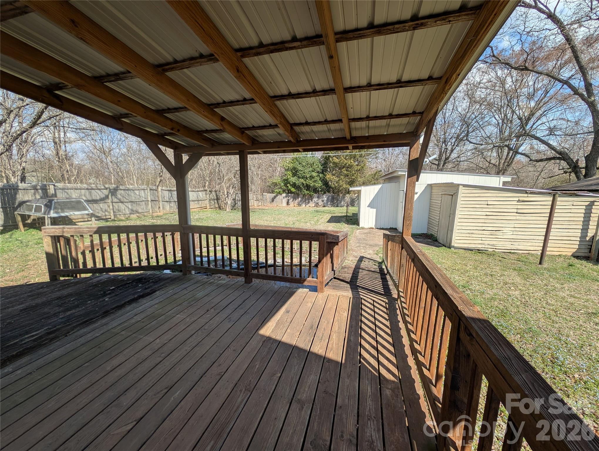 633 S Eastway Drive — Troutman