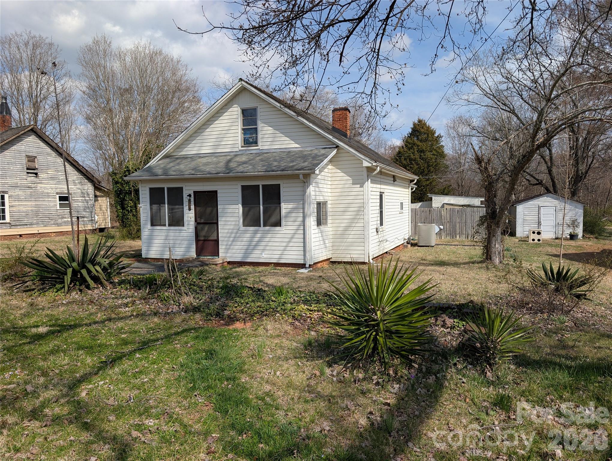 633 S Eastway Drive — Troutman
