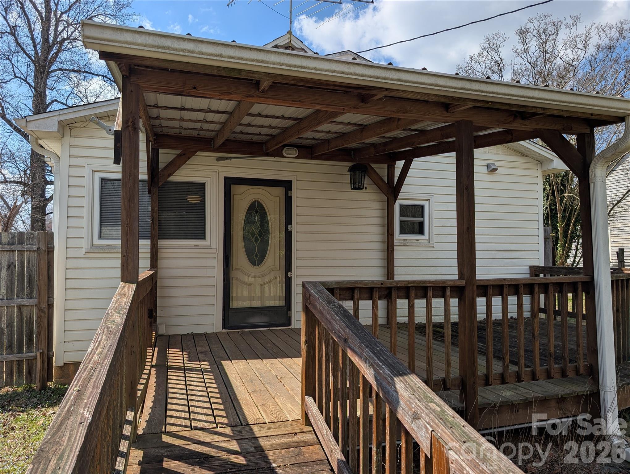 633 S Eastway Drive — Troutman