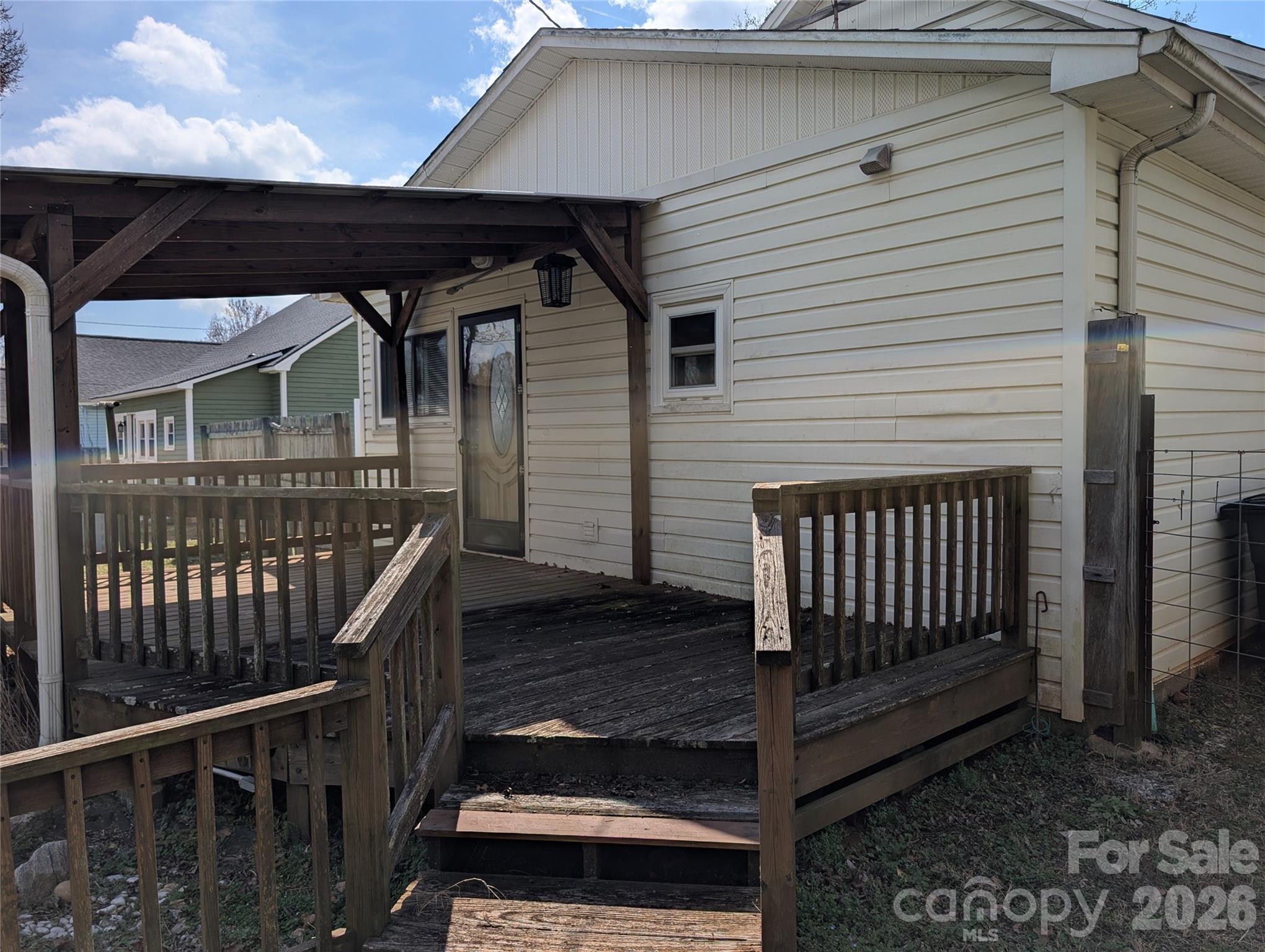 633 S Eastway Drive — Troutman