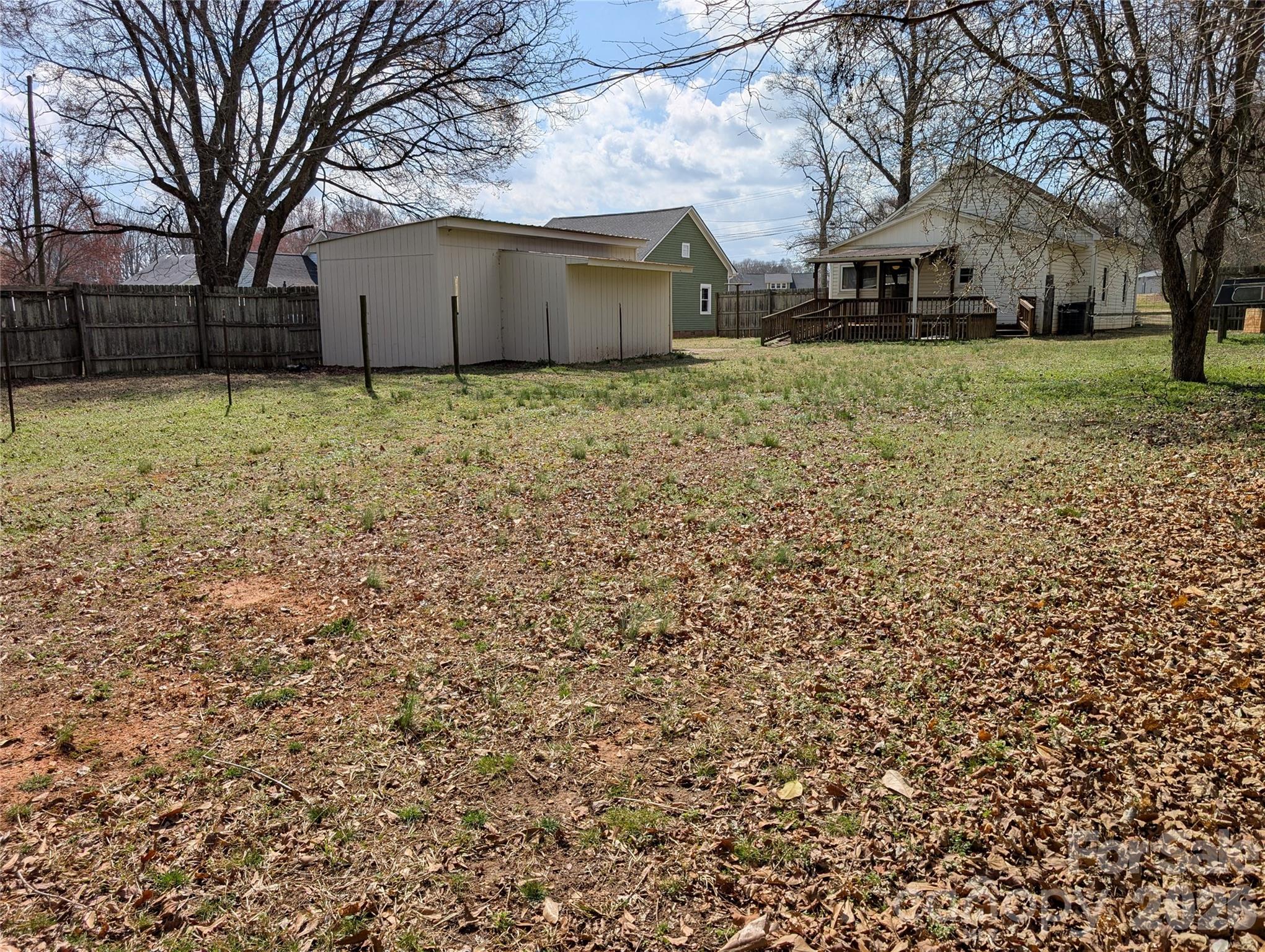 633 S Eastway Drive — Troutman
