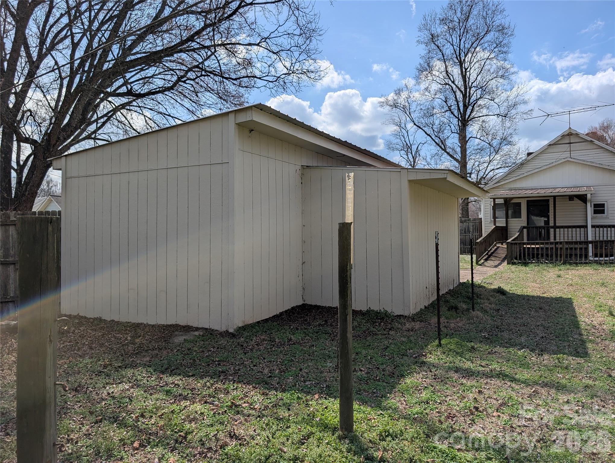 633 S Eastway Drive — Troutman