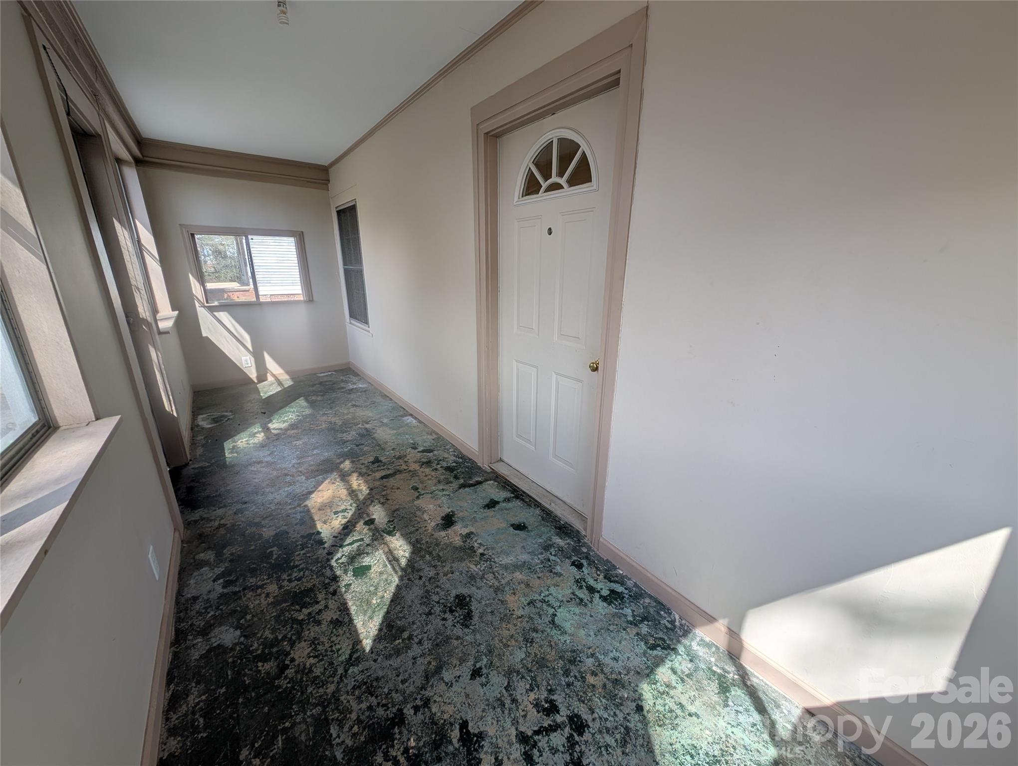 633 S Eastway Drive — Troutman