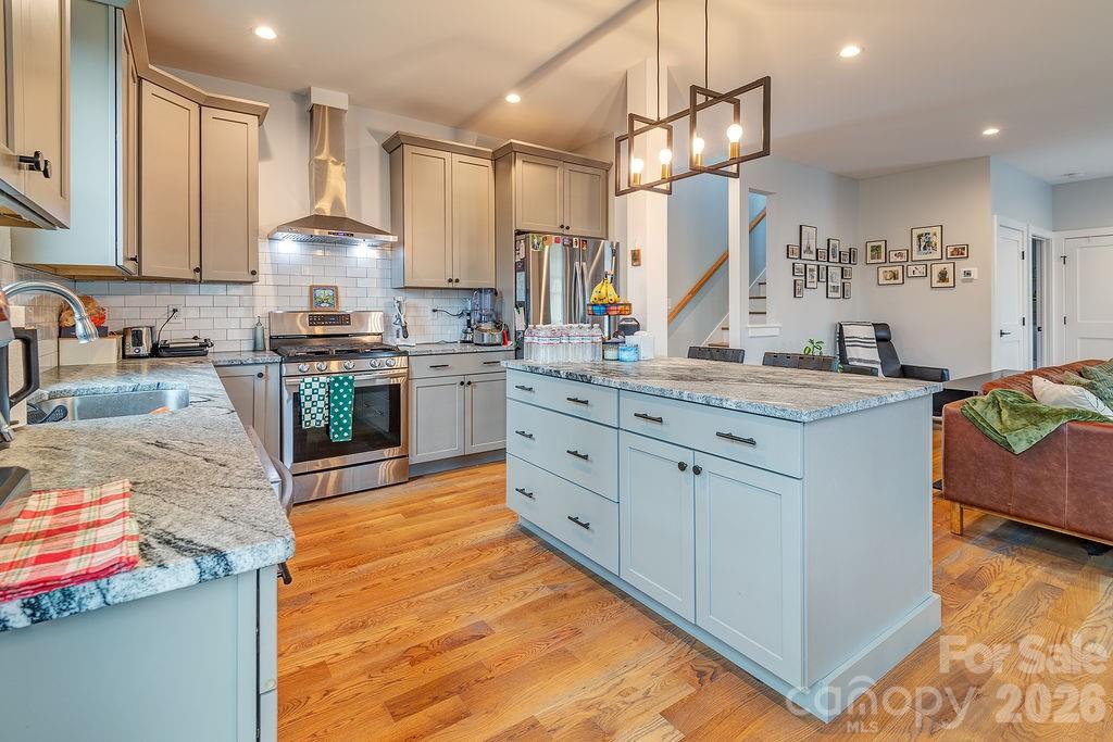 127 Alma Lane — Asheville