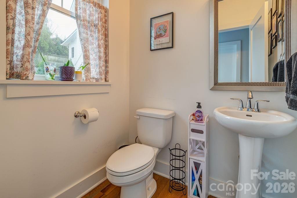 127 Alma Lane — Asheville