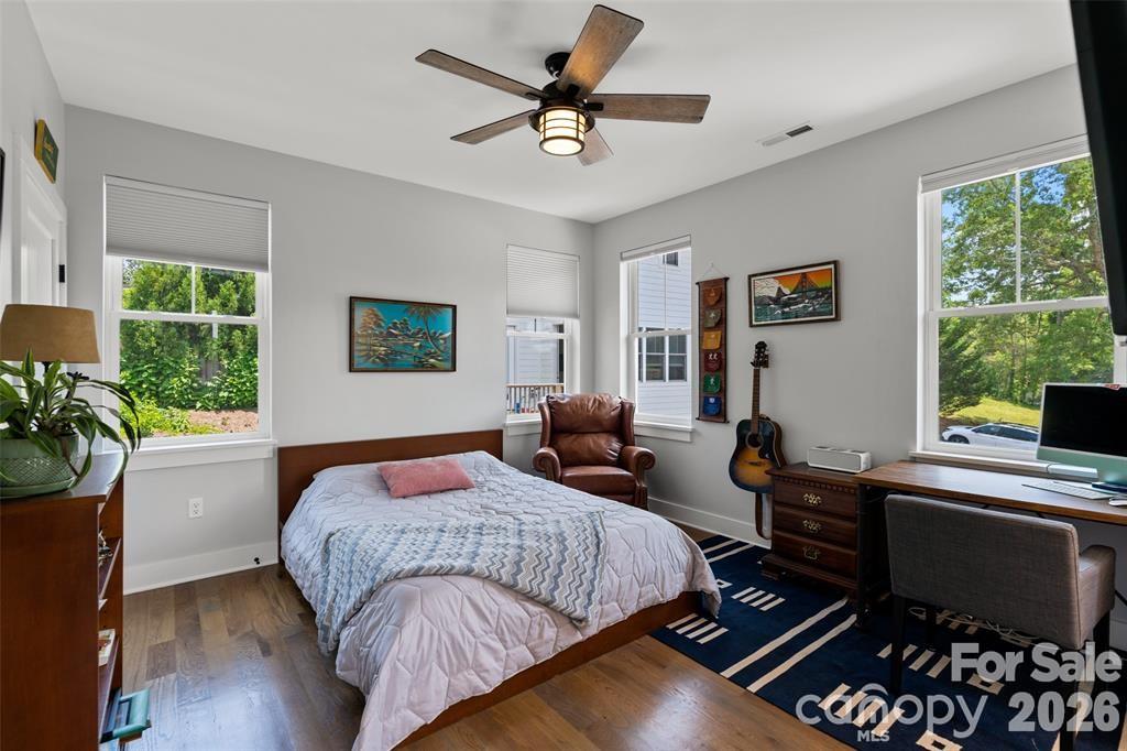 127 Alma Lane — Asheville