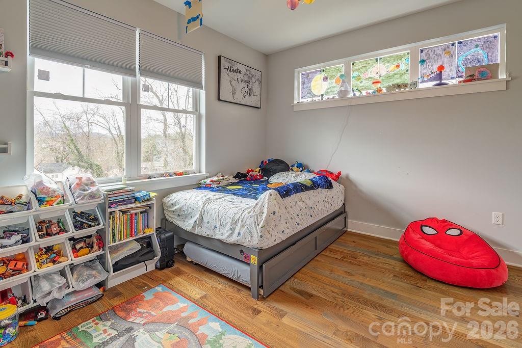 127 Alma Lane — Asheville