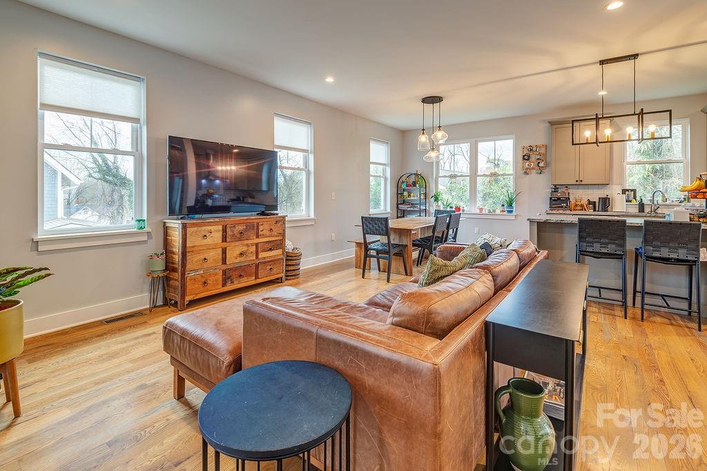 127 Alma Lane — Asheville
