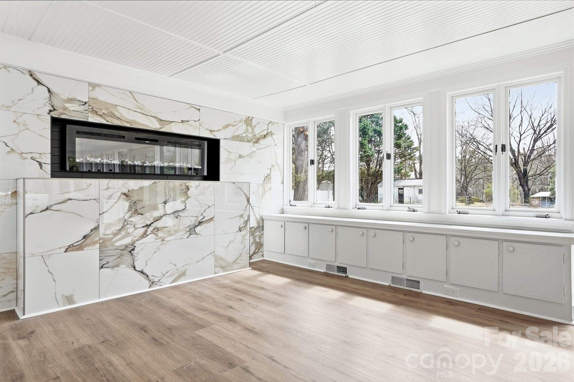 125 Forest Hills Drive — Monroe