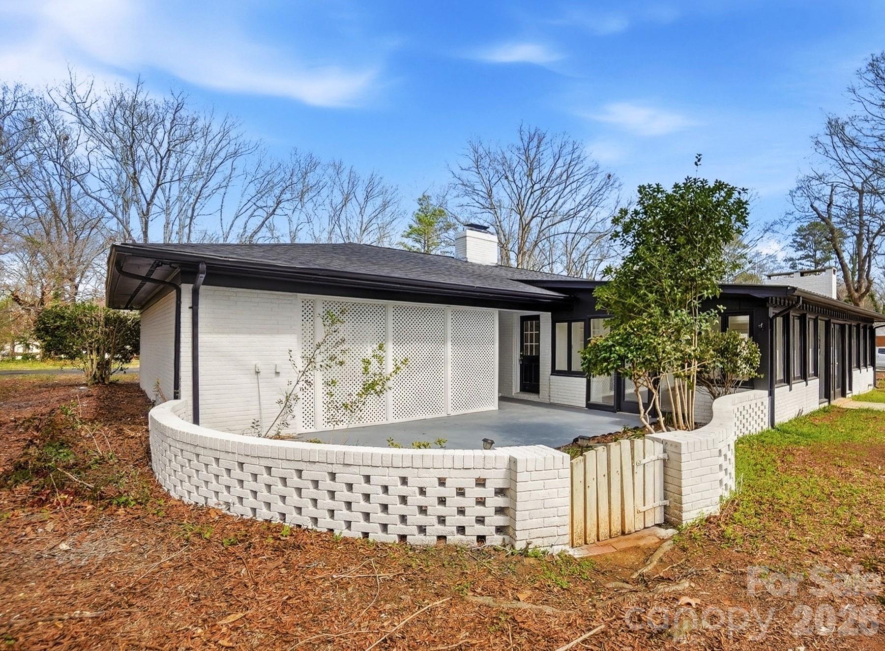 125 Forest Hills Drive — Monroe