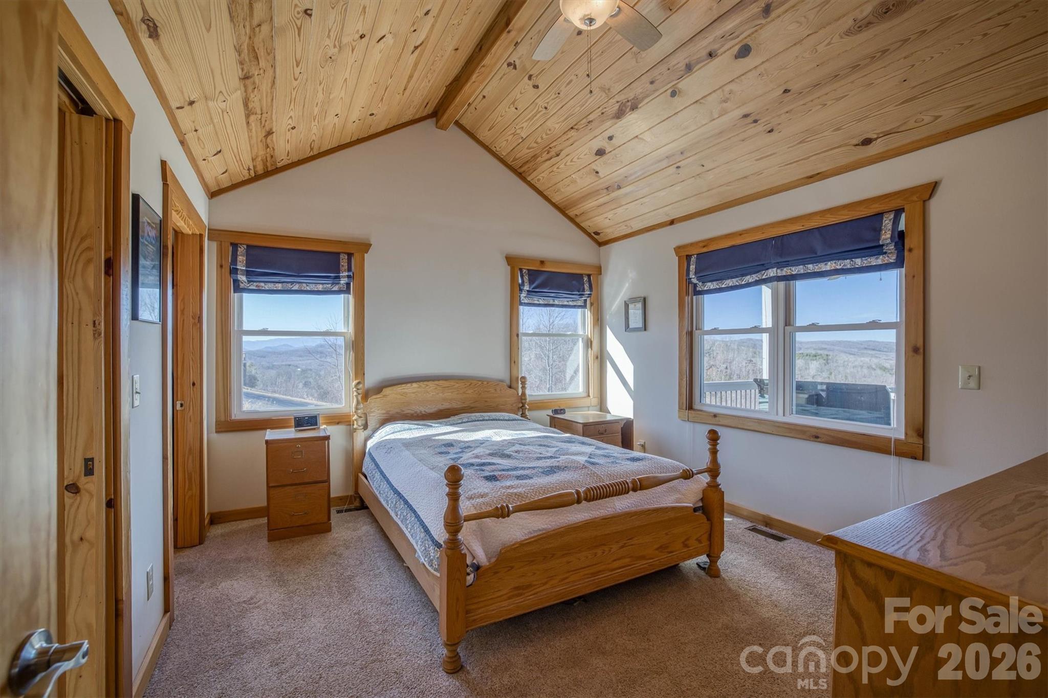 2262 Grandview Peaks Drive — Nebo