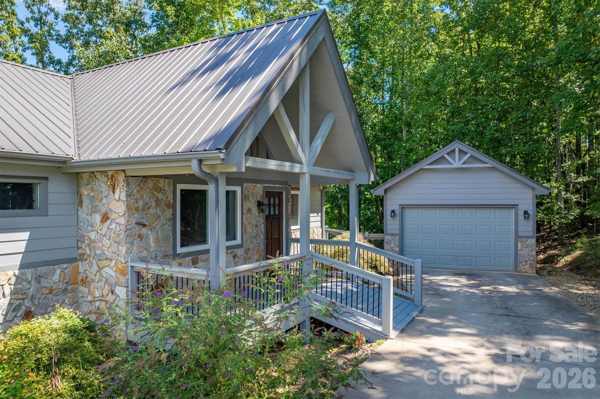 2262 Grandview Peaks Drive — Nebo