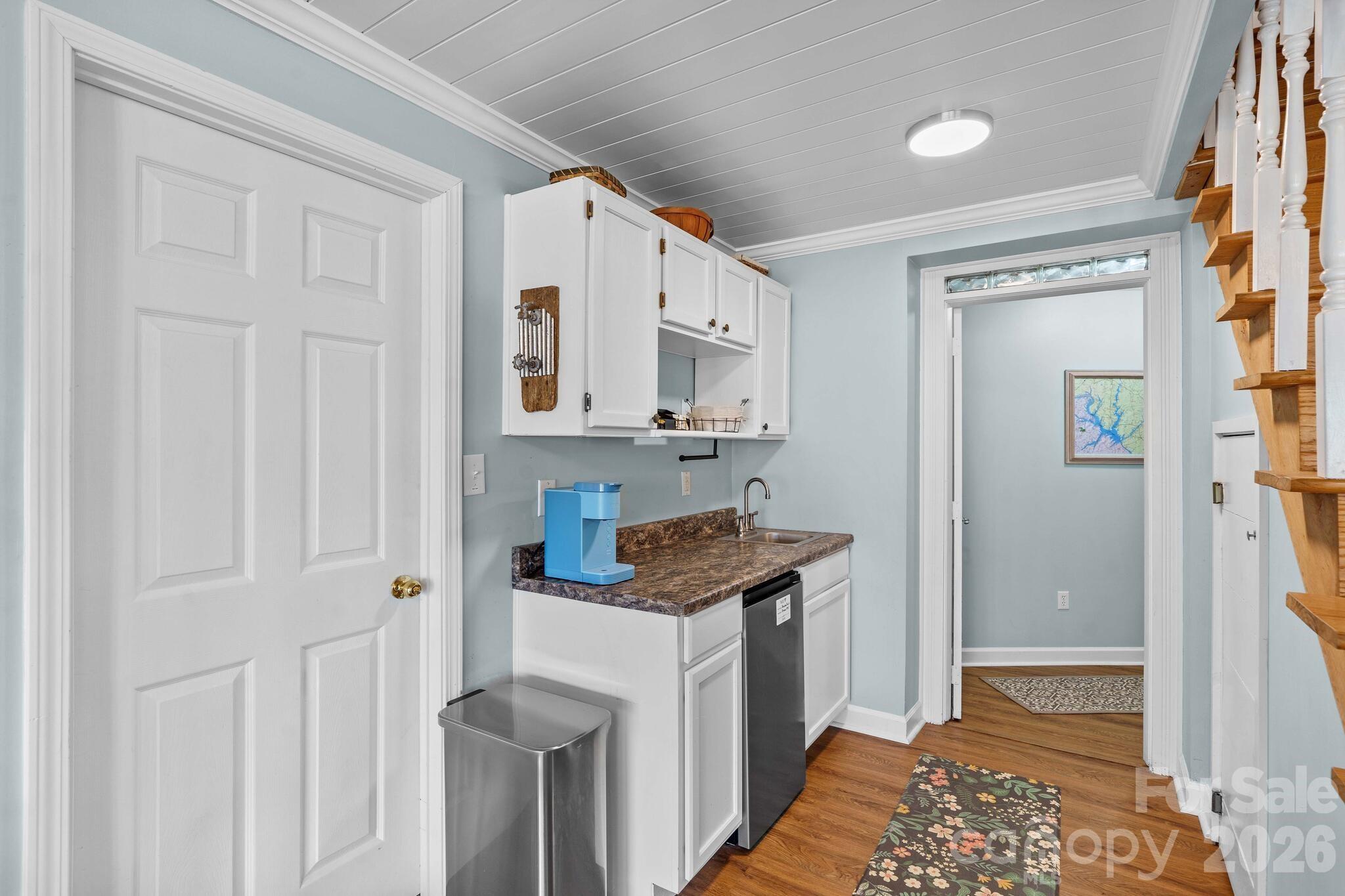 1331 Hickory Point Drive — Lexington