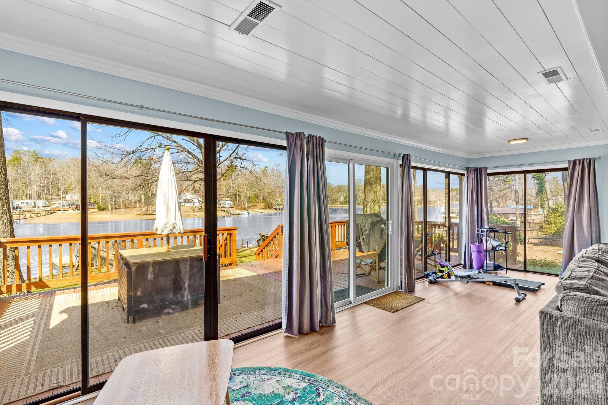 1331 Hickory Point Drive — Lexington