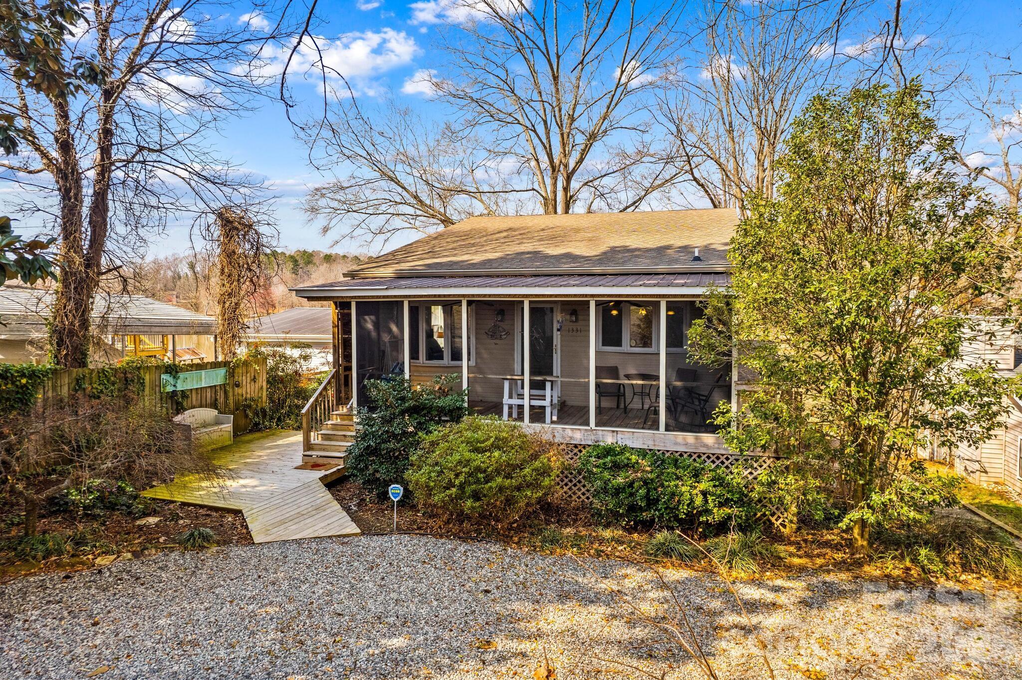 1331 Hickory Point Drive — Lexington