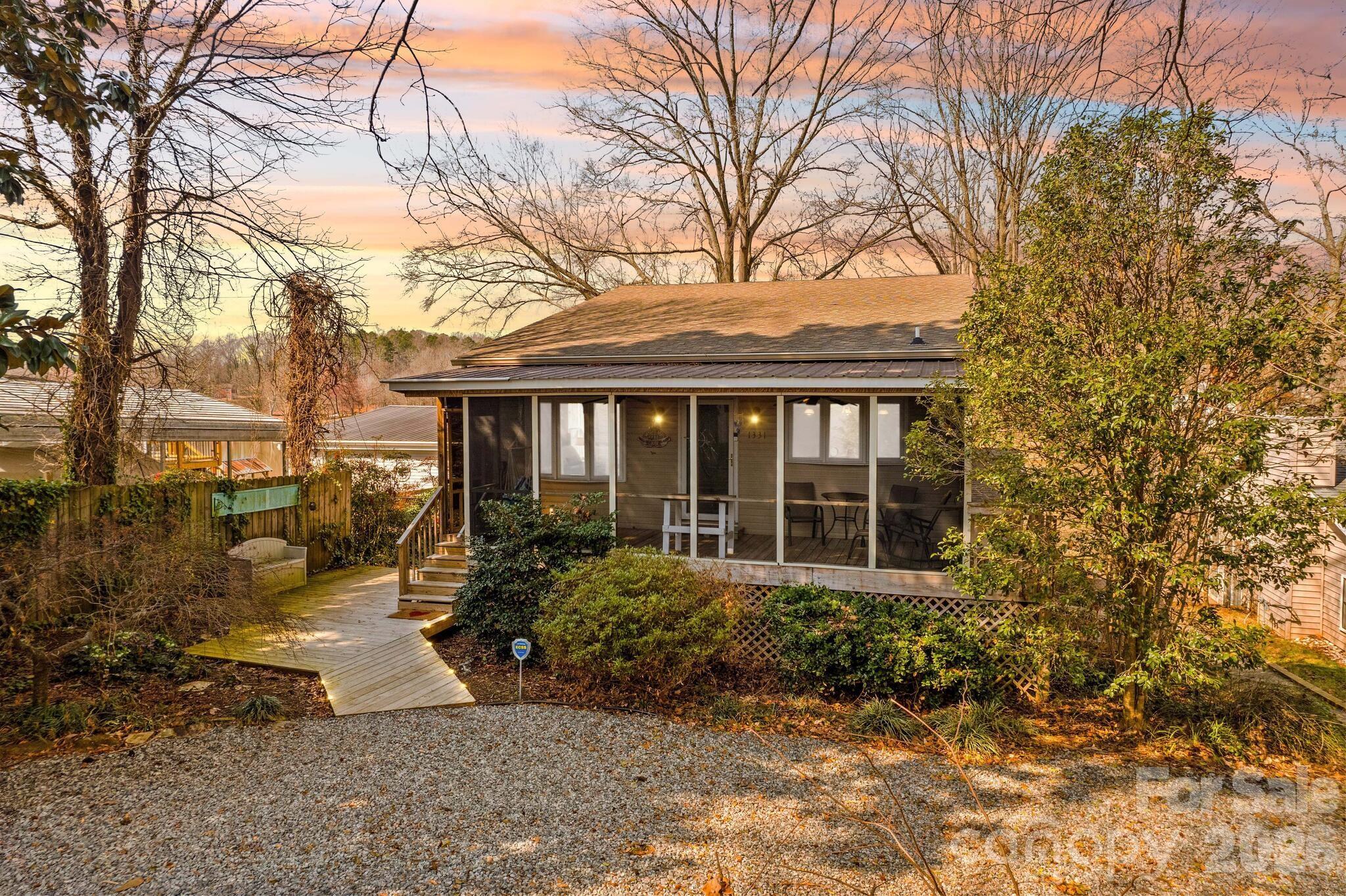 1331 Hickory Point Drive — Lexington